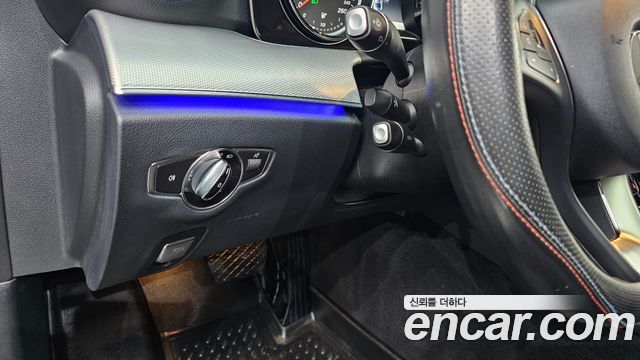 Mercedes-Benz E-Class 2018 — photo 28