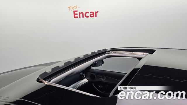 Mercedes-Benz E-Class 2018 — photo 30