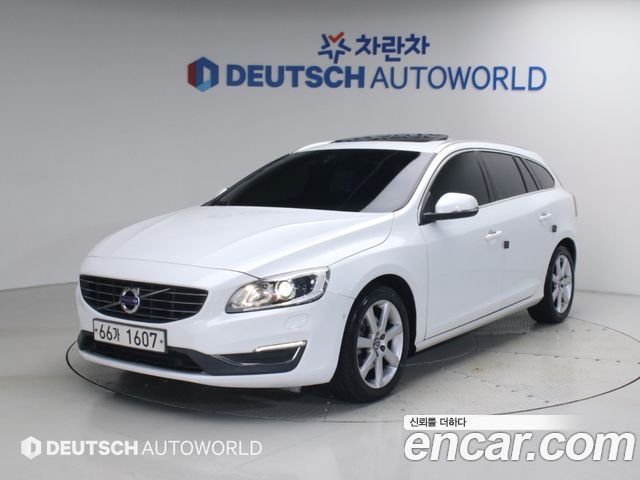 Volvo V60 2017 — photo 1