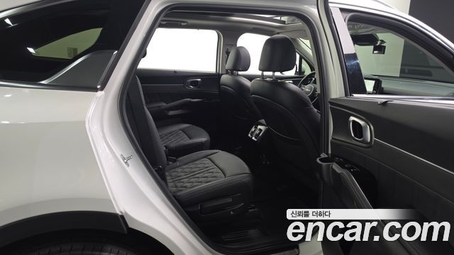 Kia Sorento 2023 — photo 18