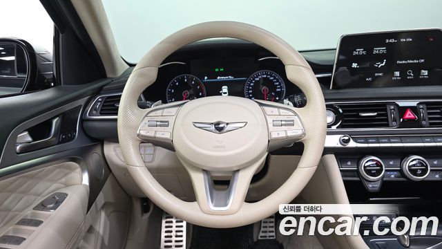 Genesis G70 2018 — photo 19