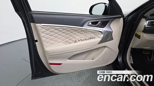 Genesis G70 2018 — photo 14
