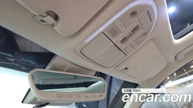Genesis G70 2018 — photo 34