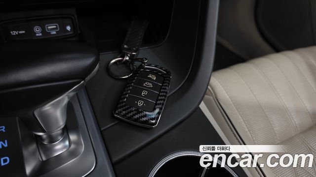 Genesis G70 2018 — photo 35