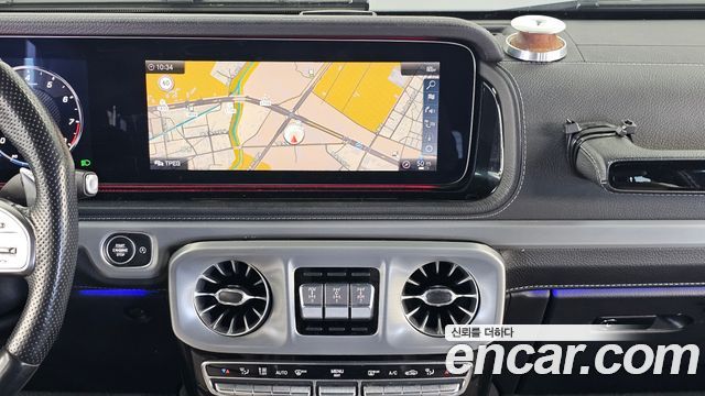 Mercedes-Benz G-Class 2020 — photo 14