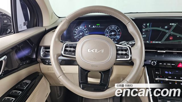 Kia Canival 2023 — photo 19