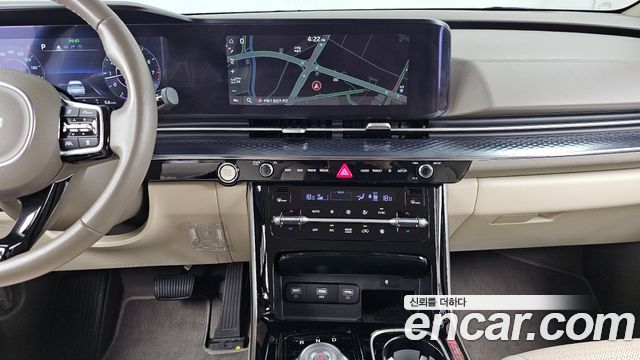 Kia Canival 2023 — photo 21