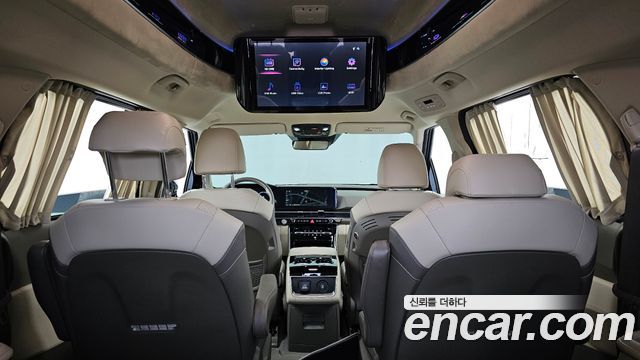 Kia Canival 2023 — photo 24