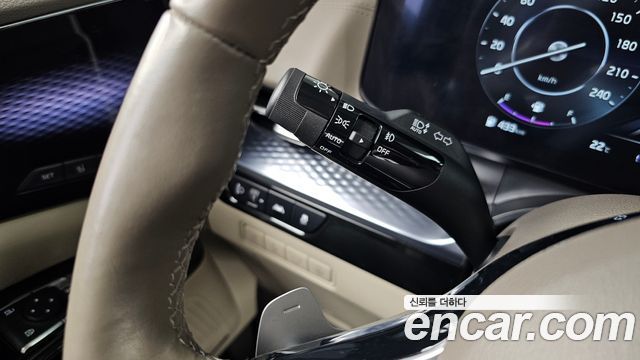 Kia Canival 2023 — photo 37