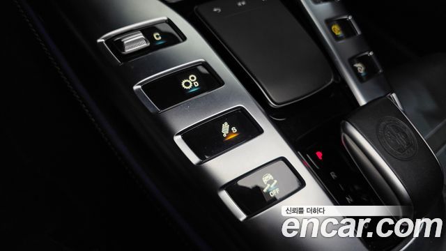 Mercedes-Benz AMG GT 2022 — photo 12