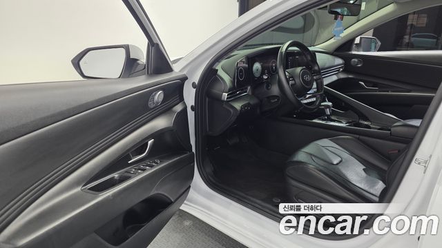 Hyundai AVANTE 2021 — photo 10