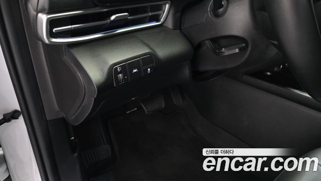 Hyundai AVANTE 2021 — photo 14