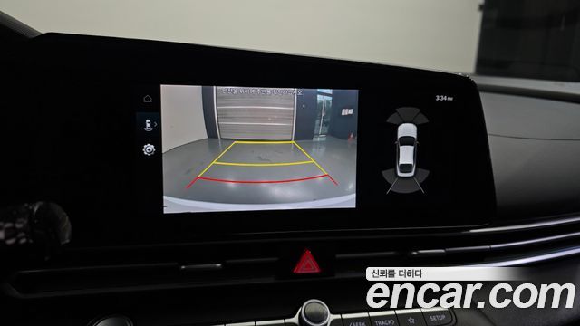 Hyundai AVANTE 2021 — photo 16