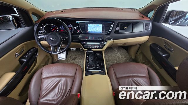 Kia Canival 2018 — photo 7