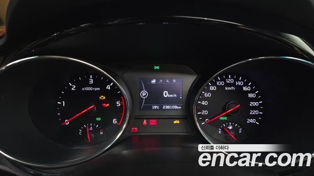 Kia Canival 2018 — photo 8
