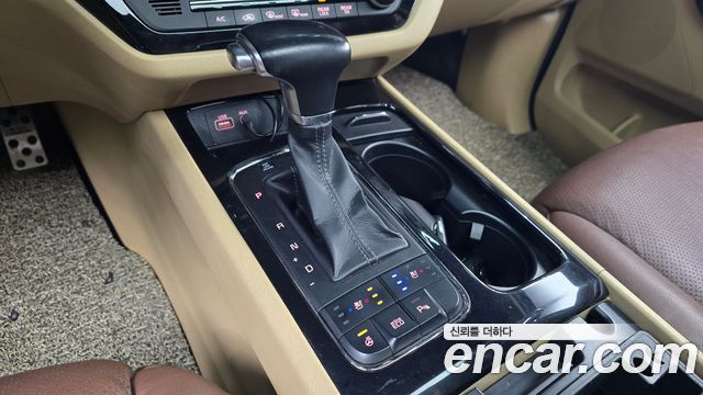 Kia Canival 2018 — photo 9