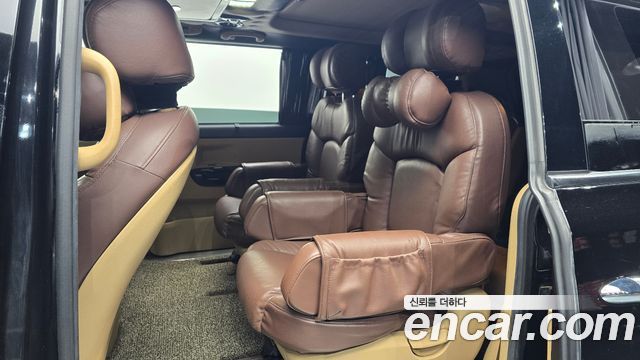 Kia Canival 2018 — photo 12