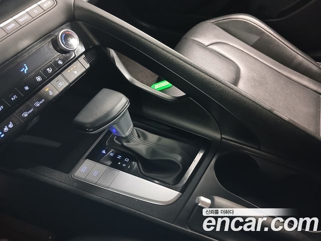 Hyundai AVANTE 2021 — photo 12