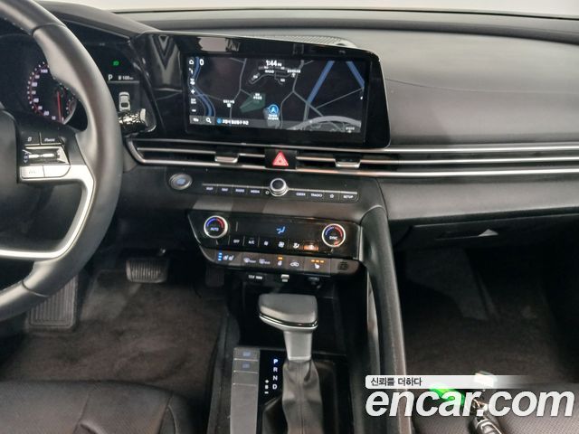 Hyundai AVANTE 2021 — photo 21