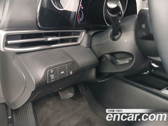 Hyundai AVANTE 2021 — photo 24
