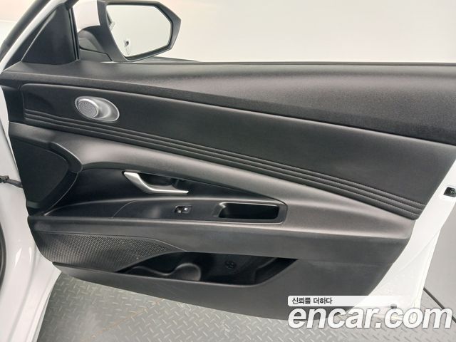 Hyundai AVANTE 2021 — photo 14