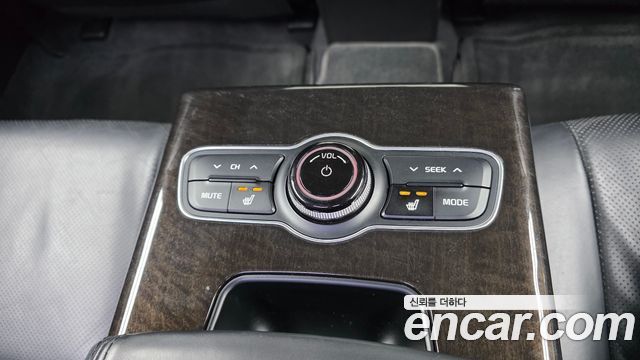 Kia K7 2013 — photo 22