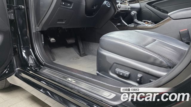Kia K7 2013 — photo 30