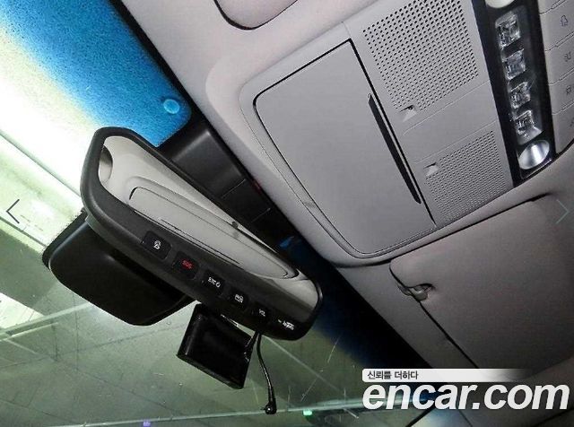 Genesis EQ900 2016 — photo 17