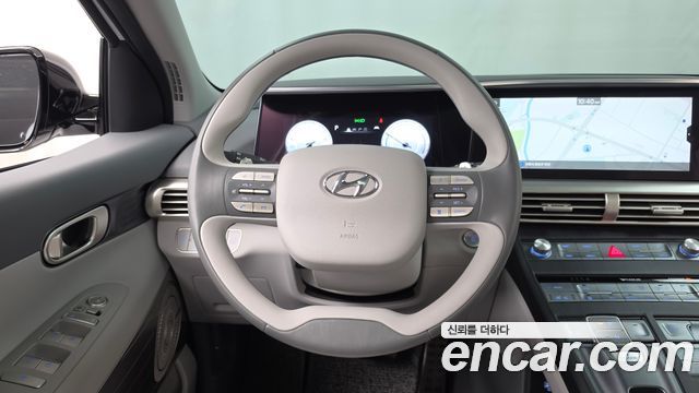 Hyundai Nexo 2023 — photo 13