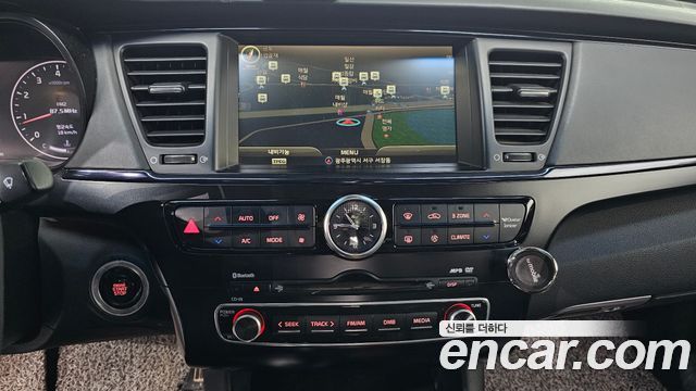 Kia K9 2013 — photo 18