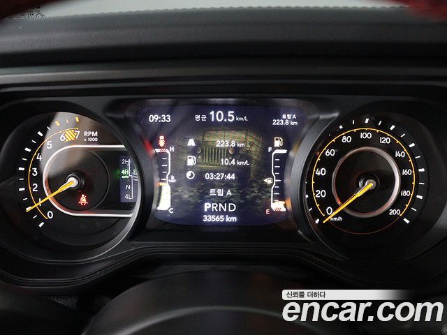 Jeep Wrangler 2024 — photo 8
