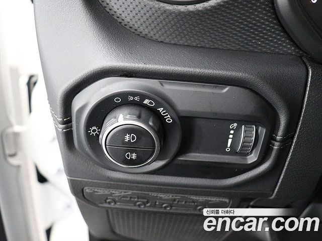 Jeep Wrangler 2024 — photo 13