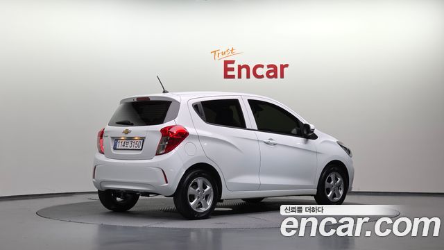 Chevrolet Korea Spark 2022 — photo 2