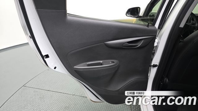 Chevrolet Korea Spark 2022 — photo 15