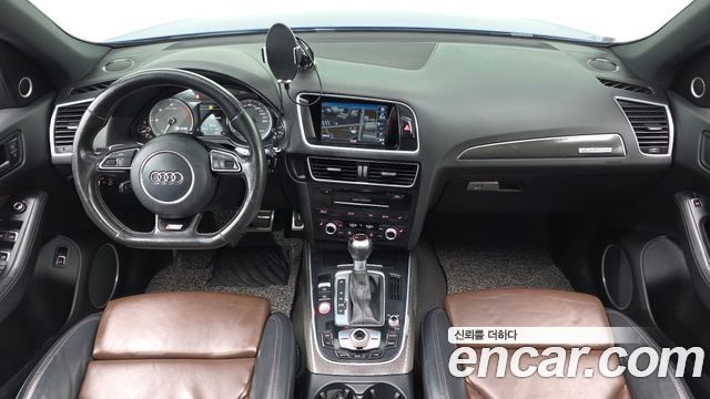 Audi SQ5 2016 — photo 7