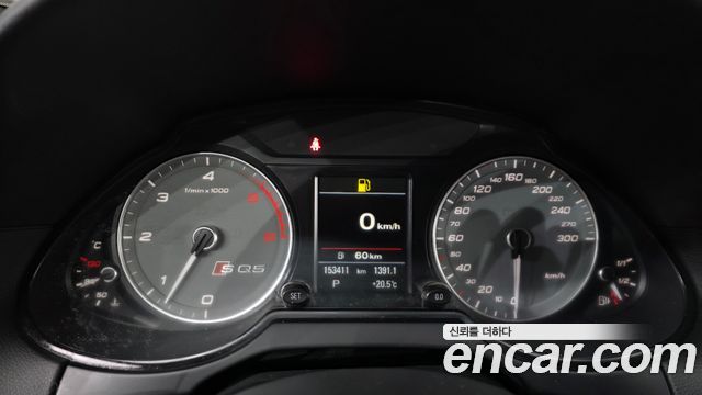 Audi SQ5 2016 — photo 8