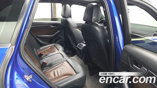 Audi SQ5 2016 — photo 12