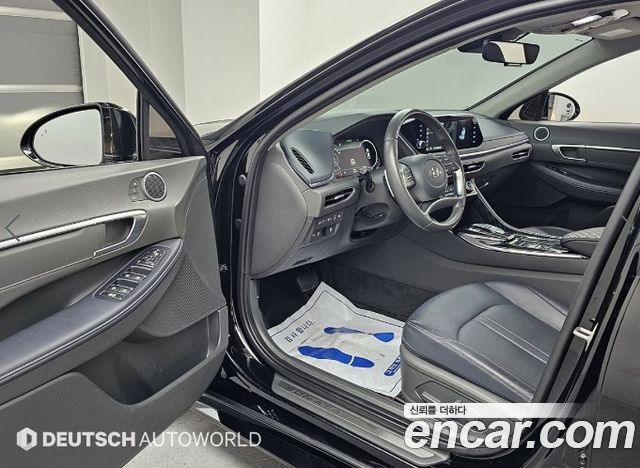 Hyundai Sonata 2023 — photo 10
