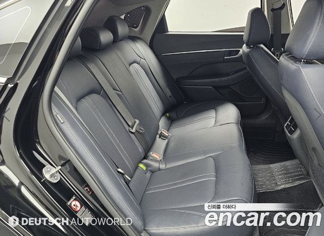 Hyundai Sonata 2023 — photo 11