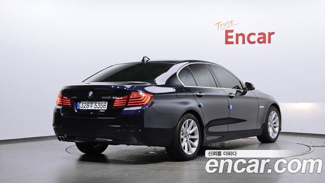 BMW 5-Series 2014 — photo 2