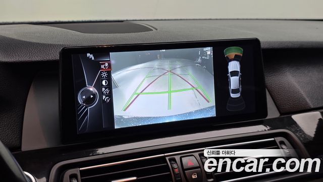 BMW 5-Series 2014 — photo 14