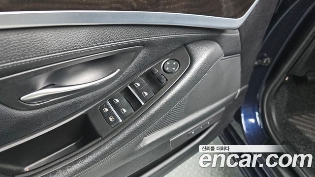 BMW 5-Series 2014 — photo 16