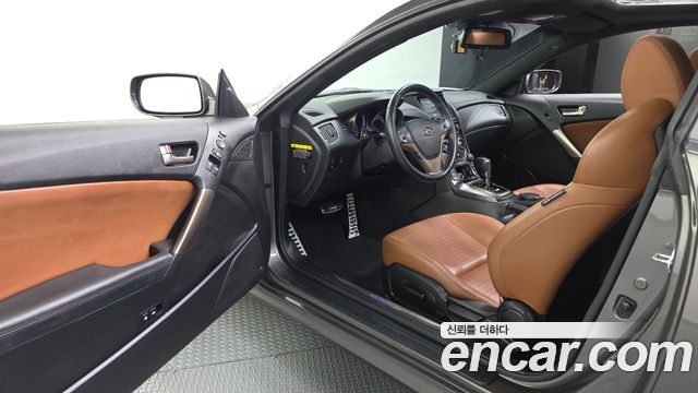 Hyundai Genesis 2012 — photo 10