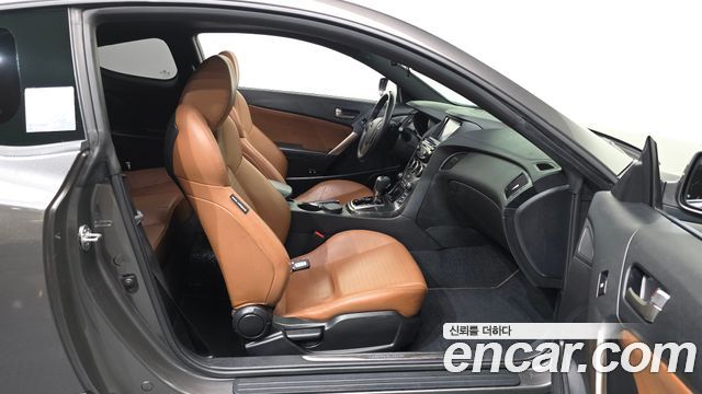 Hyundai Genesis 2012 — photo 11
