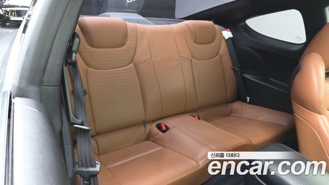 Hyundai Genesis 2012 — photo 12