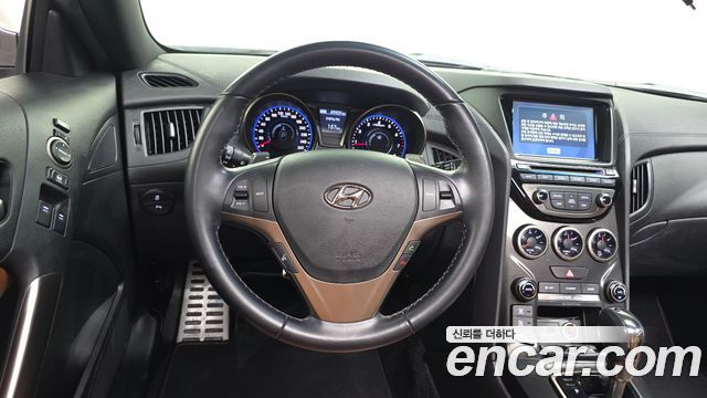 Hyundai Genesis 2012 — photo 13