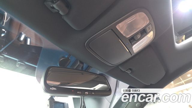 Hyundai Genesis 2012 — photo 18
