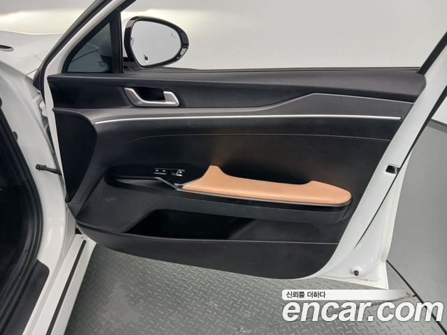 Kia K5 2020 — photo 14