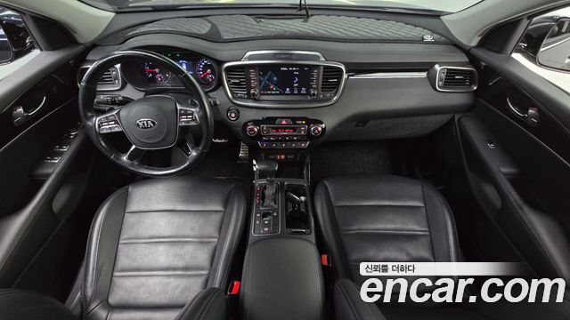 Kia Sorento 2019 — photo 10