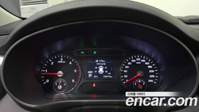 Kia Sorento 2019 — photo 11